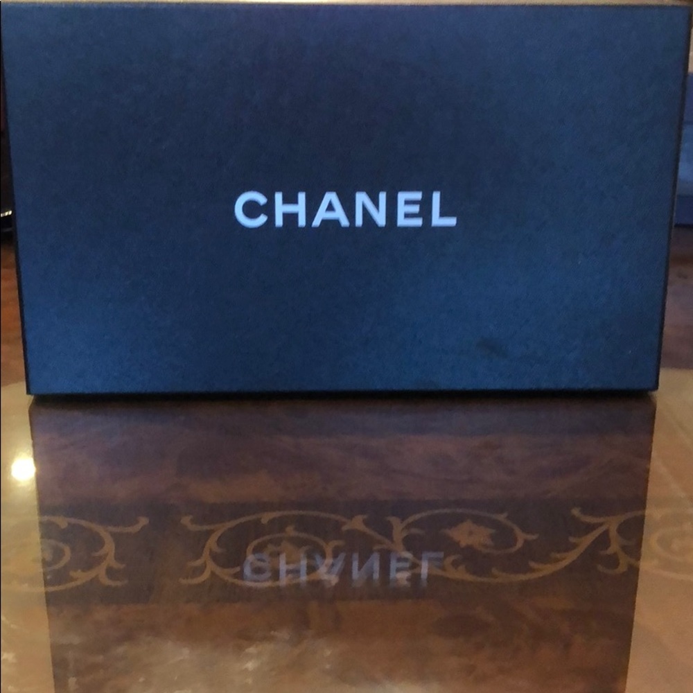 100% Authentic Chanel Shoe box